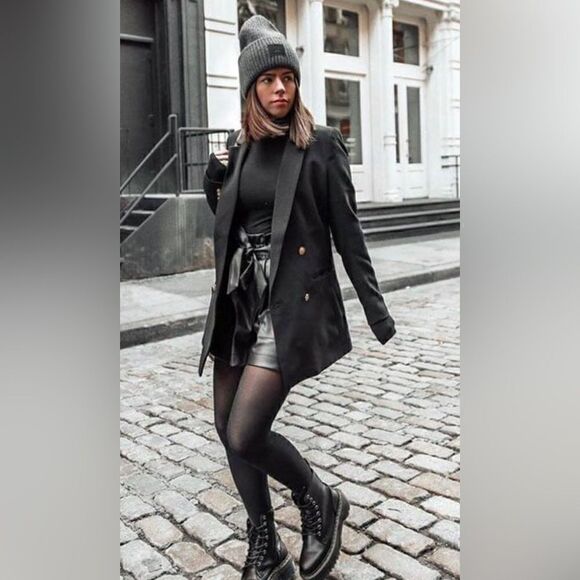 Styling ideas for Dressing up Shorts for winter. - Picture 15 of 16